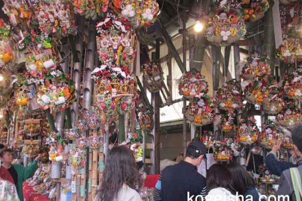 酉の市が開催されました（鷺神社・浅草）