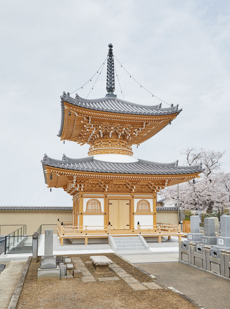 日蓮宗覚蔵寺様多宝塔 2025年グッドデザイン賞受賞 翠雲堂設計施工