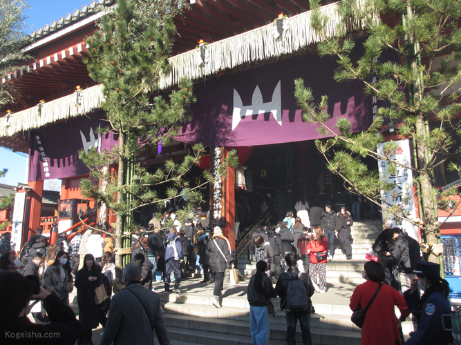 浅草寺　三ヶ日に約283万人が参拝に訪れました